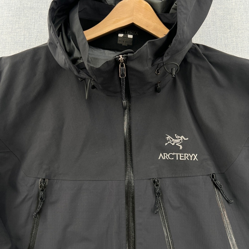 Arc'teryx Alpha AR Gore-Tex Pro Shell Jacket Men Large Black Hiking FLAW - Picture 2 of 13